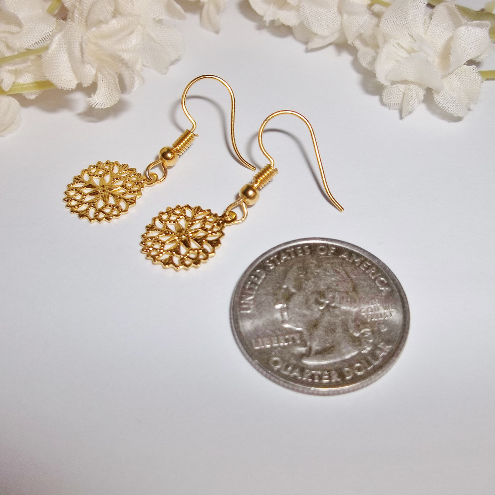 Gold Filigree Circle Charm Earrings Small Set Minimalist Style Jewelry Gift 4311 - Picture 5 of 10